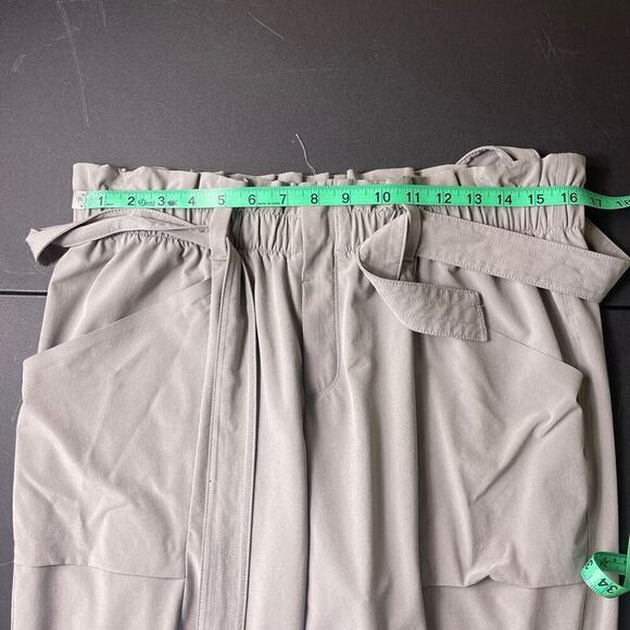 Athleta Skyline Paper Bag Waist Pants Light Grey Stretch Travel Friendly Size 14 - Picture 10 of 12